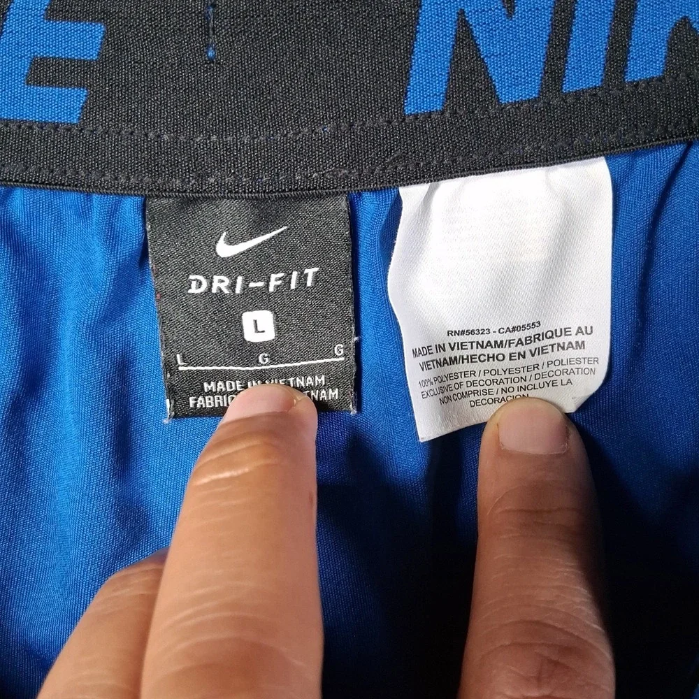 Nike Training Shorts Men Size Large Blue Emboss Dri-Fit Athletic 9
